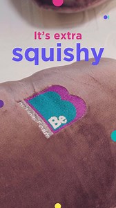 Autumn season starter pack: Snuggle pillow BE. Shop Now: https://bebymoltyfoam.pk #BeByMoltyFoam #snugglepillow #SleepBetter #SleepWellLiveWell #SleepEssentials #ShopNow | Be by MoltyFoam