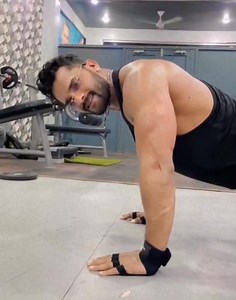 1.9K views · 37 reactions | Super Star Khesari Lal Yadav ❤️⏩ #KhesarilalYadav #khesarilal #khesari_yadav #khesari_lal_yadav #bhojpuri | Cinema Hunter | Facebook