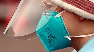 CDC encourages more Americans to consider N95 masks