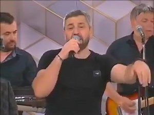 11K views · 401 reactions | Jovan Perisic - Zoves me na vino (Uzivo)  To majstore (y) | Balkanska muzika | Facebook