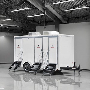 [Hot Item] Mobile Luxury Bathroom Unit Shower Toilet Restroom Trailer Portable Bathroom Trailer
