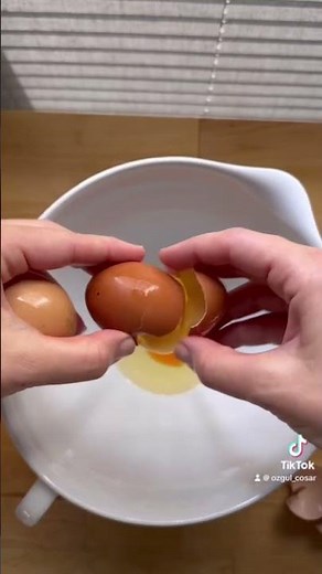 ÖZGÜLCOŞAR💯 4 Malzemeden kek. Kekin en kolay hali 🎈👌🏻✅ #asmr #delicious #fypシ #özgülcoşar #cake