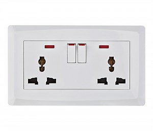 [Hot Item] CB Certification Double 13A Multi Electric Wall Socket with Push Button Switch