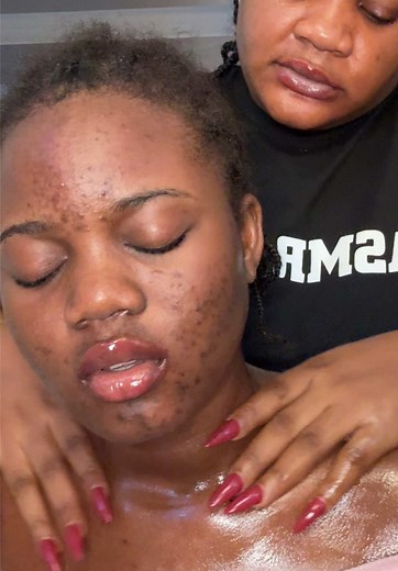 Relaxing ASMR Ear Cleaning and Neck Massage Experience