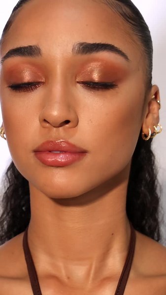 41K views · 538 reactions | Luminous. Luxurious. ✨ Laguna Ultimate Face Palette I delivers a range of glowing, golden shades for sunkissed definition on eyes and cheeks. https://bit.ly/3yntSAg | NARS Cosmetics | Facebook