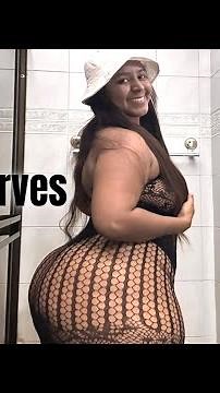 Paula Rodriguez ✅ Mind-blowing Curvy Latina Plus Size Fashion Model 🌹 Biography Wiki Lifestyle Facts