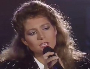 4.9K views · 56 reactions | Peter Cetera & Amy Grant - The Next Time I Fall (1986)  | Musicalizando | Facebook