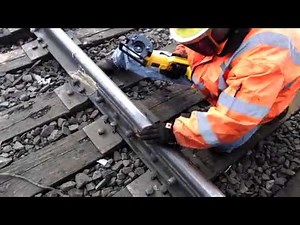 Slotting an insulated joint