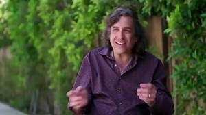 A behind-the-scenes look at Bruce Campbell aka Pizza Papa🍕in #MultiverseofMadness! | MCU Portal