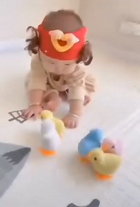 JUMPING CHICKEN MINI WIND-UP CHILDREN TOY PLUSH CLOCKWORK CHICKEN FOR KIDS Material: Plastic Colour: Random Jumping On Key Beautiful Toy For Kids | Classic Shopping