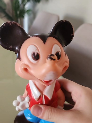 Close-Up of Little Toy for FNATI Fans
