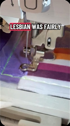 #lesbian Pride fidget frog #wlw #sapphic #lgbtq #Pride