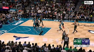 Payton Pritchard got the crowd in Charlotte to get LOUD with this move 🔊 | NBC Sports Boston