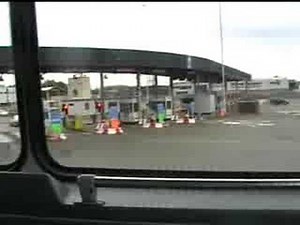 Leyland Olympian H109GEV enters tunnel