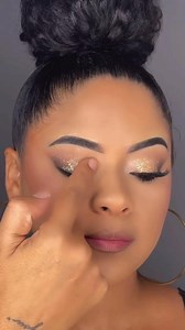 -Inspirate y recrea ✨....🤎 #makeuptutorial #ideasdelaweb #ideasdemaquillaje #paraty 👩🏻‍🎨vivimaneco♡ | Esther Maya_Makeup
