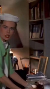 Grace Kelly and James Stewart in "Rear Window" (1954) #hollywoodglam #hollywoodstudios #hollywoodmovies #HollywoodStars #hollywood #oldbutgold #oldhollywood #cinematography #cinema #gracekelly #rearwindow #alfredhitchcock | Timeless Pictures