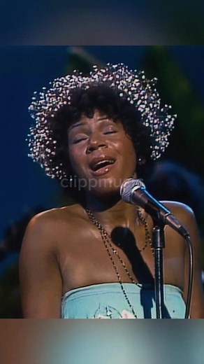 Minnie Riperton - Lovin' You (1975) Music Video