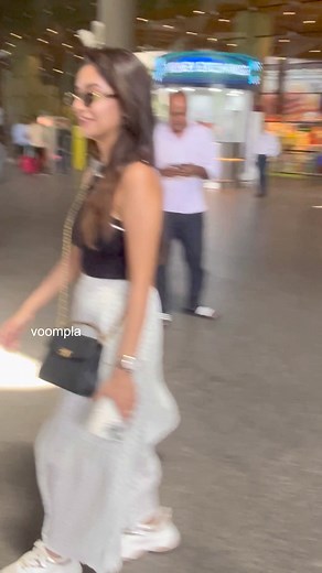 31K views · 236 reactions | Anushka Sen spotted landing at Mumbai airport! | Voompla | Facebook