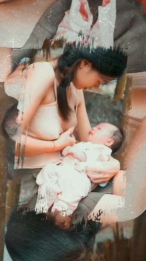 Mama muda sedang menyusui anak. | Sindy Cantika