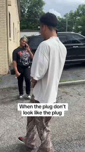 He makin the block hot 😂😂😂 @wheresjg | Electrical Plugs