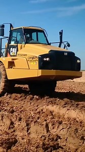 Have you ever seen the massive K-Tec 1263 trailed scraper before? This beast is designed for long-distance earthmoving projects that can be towed by articulated dump trucks of 40 tons or more. With a length of 13.4 meters and a height of 4 meters, it's great for removing dirt from the soil. With a maximum weight of 68 tons, this machine is one of the largest and most powerful scarifiers of its kind. Don't forget to like our video and follow our page to discover more impressive machines! 💪 #scar