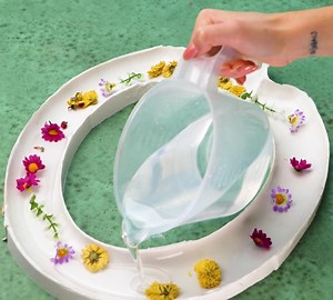 135K views · 512 reactions | Kerajinan resin epoksi yang menakjubkan! | Kerajinan 5-Menit Keluarga | Facebook