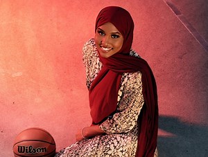 Hijabi Muslim Basketballer Inspires Younger Generations | About Islam