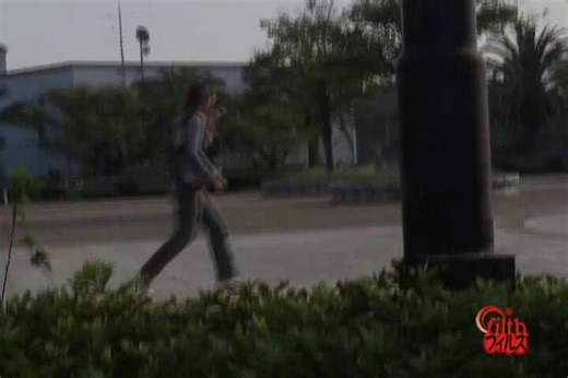 RT @marionnaux: Chinese woman urinating in her jeans in public (part 2)#piss #pee #wetting #jeans #wettingjeans #pissjeans #Accidents #pub…