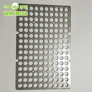 [Hot Item] Decorative Metal Sheet/Ornamental Perforated Metal Sheet/Decorative Perforated Steel Sheet
