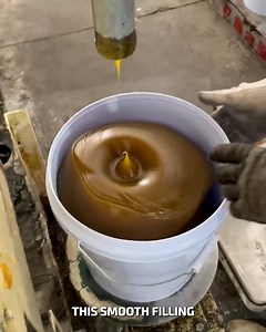 Swirl Fill, Buckets Just Right #BucketFilling #SmartFactory #CleanPackaging | YNP Media