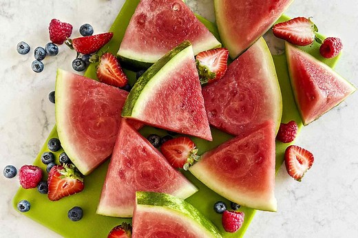 The 21 Healthiest Fruits to Add to Your Diet, According to Nutrition Experts