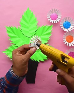 Flower boquet with paper cup !! Wow #flowerbouquet #papercupcrat #flowers | Craft Engineer