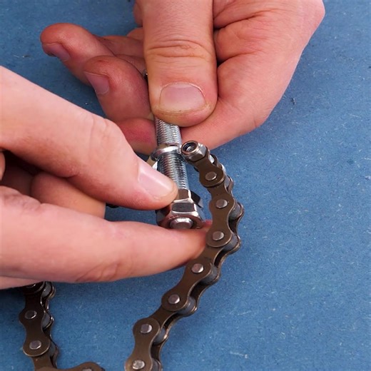 43K views · 55 reactions | Bike Chain Transformed into a Useful Tool Thanks for watching! Please be aware that this video is for entertainment purposes only and techniques shown should not be attempted at home! | Girly Panda | Facebook