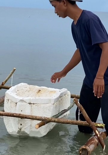 Buat Perahu Gabus Sederhana untuk Mancing