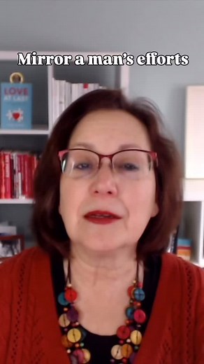You can build momentum in early dating by mirroring a man’s efforts. If he texts one line, don’t text paragraph back. #datingafter50 #datingadviceforwomen #datingafter40 #datingcoachforwomen #datingsuccess #dating | Sandy Weiner