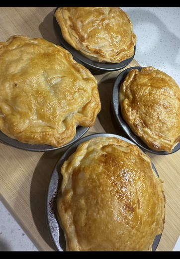 Easy Mince & Cheese Pies Recipe | Delicious Homemade Pies