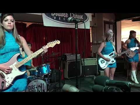 The Surfrajettes - Penetration (Live) 08/03/2019