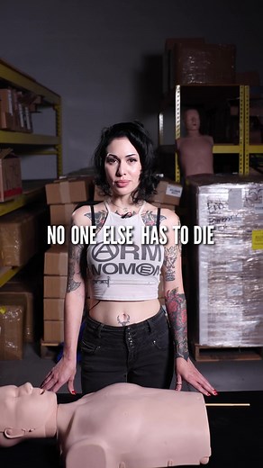 Learn how to check for responsiveness from @Saint Arson Leigh. 🖤 #endoverdose #fyp #naloxone