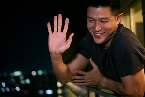 鈴木亮平、クランクアップ時に涙も『エゴイスト』への思いと撮影秘話が明かされる特別映像 | cinemacafe.net