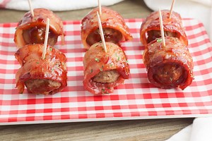 Easy Bacon Wrapped Meatballs - BubbaPie