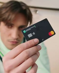 Die Konstante, wenn Deine Welt mal wieder Kopf steht. 💳 Der große Vorteil? 0 € Jahresgebühr! 😱 | Consors Finanz BNP Paribas