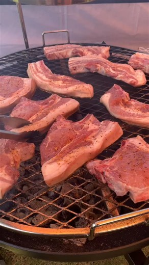 1.2K views · 187 reactions | Parrillada con @laceba.pr Cerdo de Corozal PR siempre fresco libre de hormonas adobado con mi sazonador parrillero hecho en PR y con certificacion kosher mas fresco y natural ninguno!!! | El Chef Piñeiro | Facebook