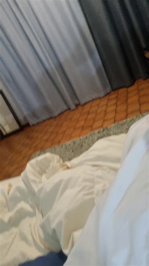 12K views · 694 reactions | So toe ek wou gaan slaap middernag toe besluit Shiva nee haar pa Justin is mos nie hier nie so sy wil die oubaas so bietjie kom pla藍藍藍 | Past. Stef | Facebook