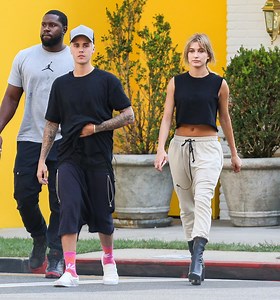Justin Bieber Gives His Rumored New Girlfriend A Full-Frontal Flash In Bora Bora