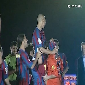 8.2K views · 335 reactions | WOW! För 14 år sedan idag fick Henke Larsson ett mäktigt avsked i sin sista hemmamatch för Barcelona 朗 | TV4 Sport | Facebook