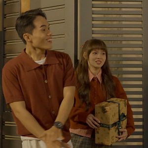 211K views · 4.2K reactions | Đứa con gái lần đầu có bạn trai nên khứa tóc dài phải canh kỹ 藍 | Đậu Phộng TV | Facebook