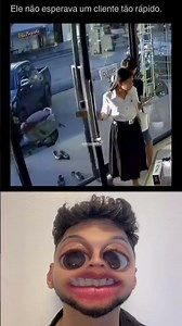 Ele não esperava um cliente tão rápido ! #react #memes #meme #videosengracados #viral #shorts