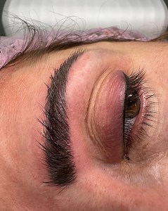 ✨ Wake up with perfect brows & defined eyes every day! ✨ Our expert Microblading gives you flawless, natural-looking brows, while Lash Liner enhances your eyes for a subtle yet stunning look! ‍♀️ No smudging, no effort, just effortless beauty!  Book your transformation today!  #FlawlessBrows #EffortlessLiner | Carla Matar | Facebook