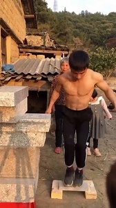 268K views · 2.4K reactions | Witness the Unbelievable: One Inch Punch Shatters Marble! #KungFuChallenge #UnstoppablePower | Wing Chun News | Facebook