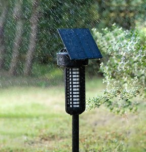 [Hot Item] Outdoor Pest Control Equipment Rechargeable Insect Killer Solar Mosquito Killer Lamp